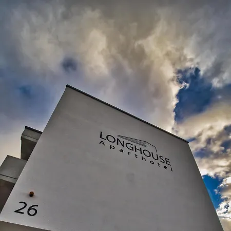 Longhouse Aparthotel *